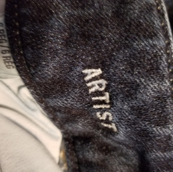 Jean's - Picture 7 of 7